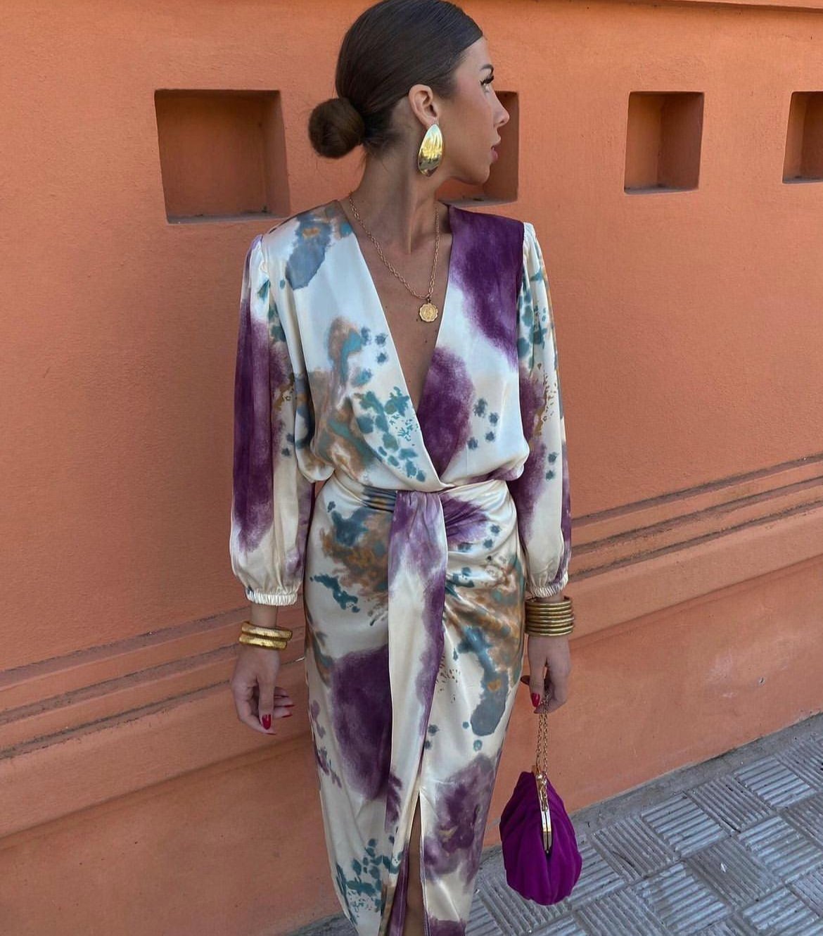 Elegant purple v-neck dress?