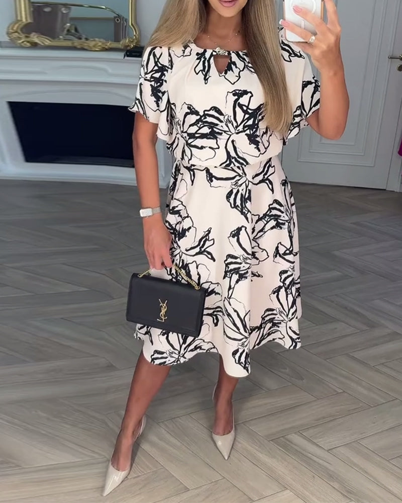 Sukienka z nadrukiem w swobodnym stylu